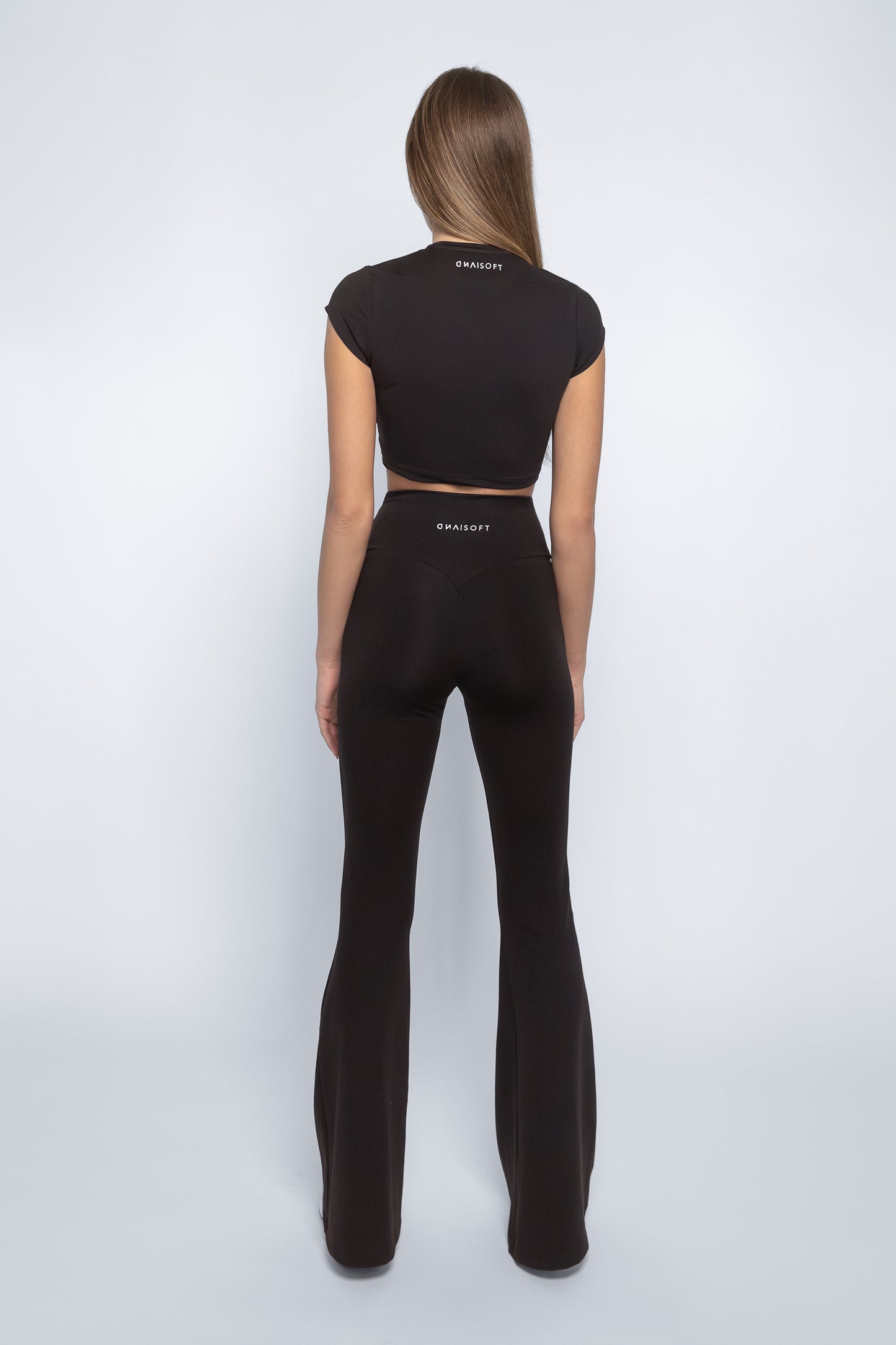 D.N.A SOFT Crop Top