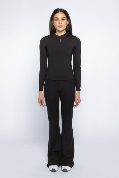 D.N.A SOFT Essential Top