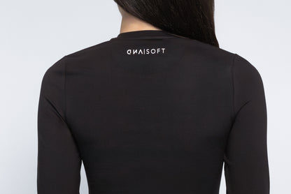 D.N.A SOFT Essential Top